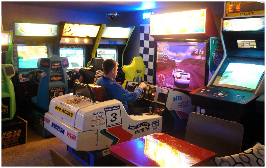 Arcade car